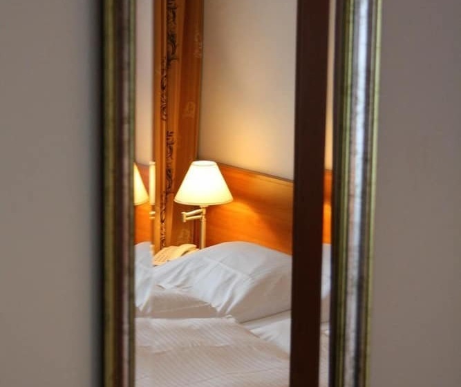 Comfort Yhden Hengen Huone, König Stuben