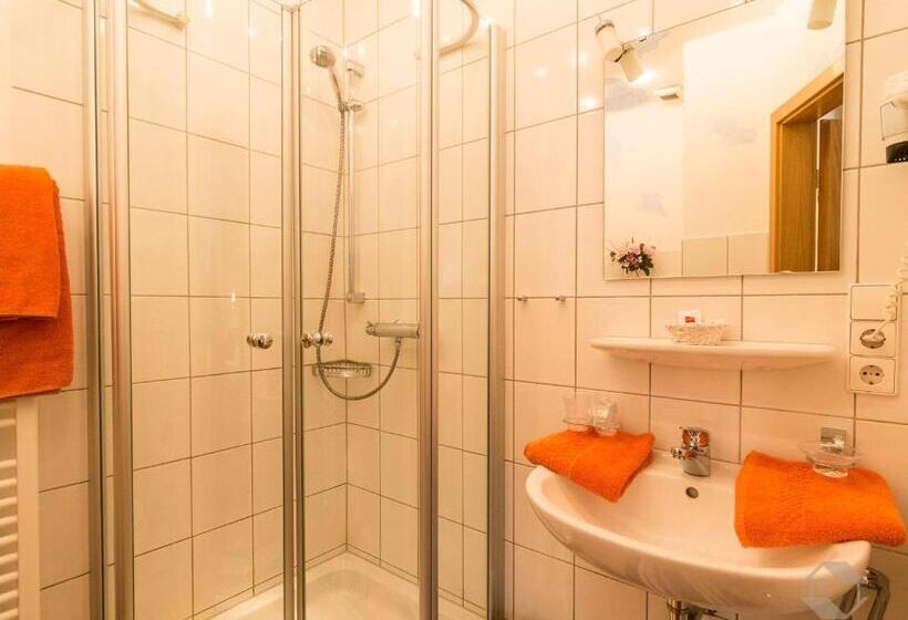 Номер Стандарт, Restaurant Alte Linde