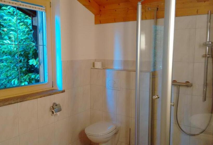 Standard Room, Restaurant Neu Meran