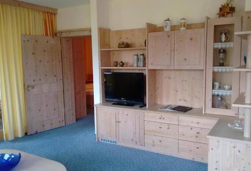 Deluxe Suite, Restaurant Neu Meran