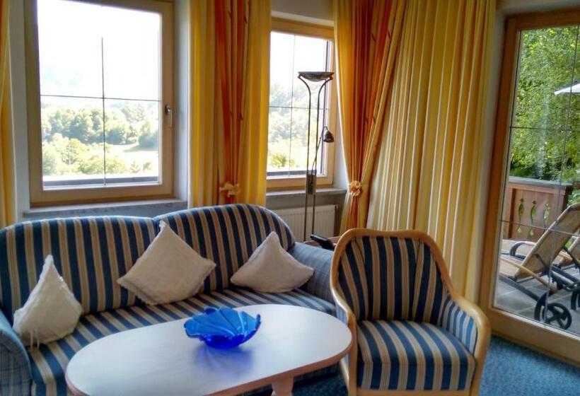 Deluxe Suite, Restaurant Neu Meran