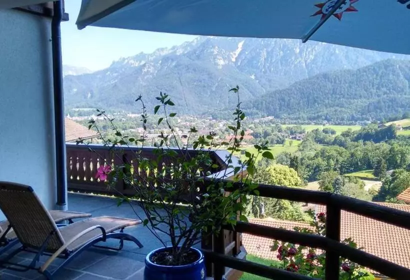 デラックススイート, Restaurant Neu Meran