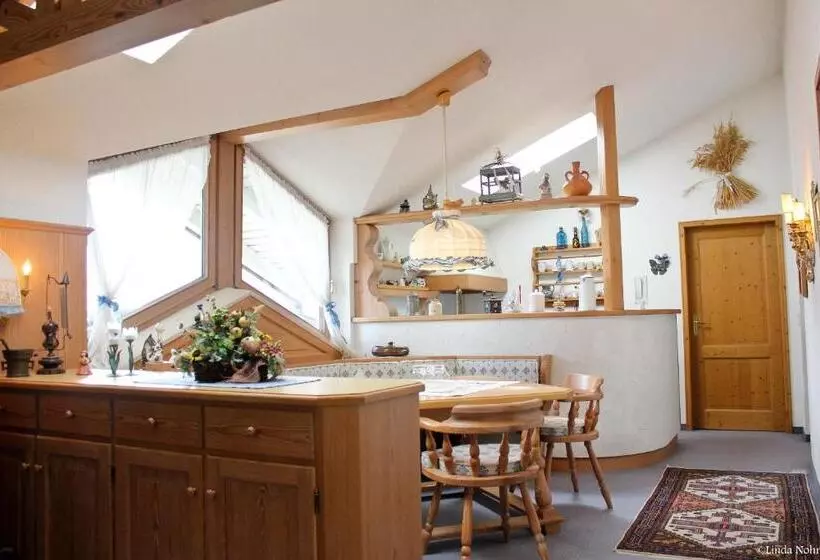 １ベッドルームアパートメント, Restaurant Neu Meran