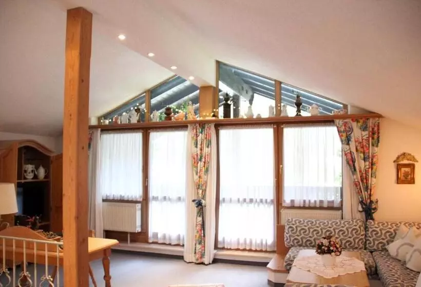 １ベッドルームアパートメント, Restaurant Neu Meran