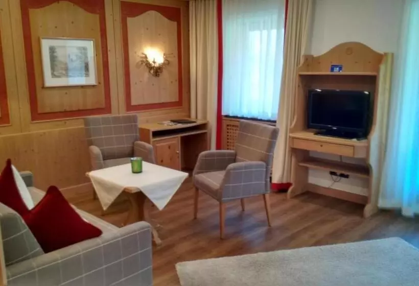 ファミリールーム, Restaurant Neu Meran