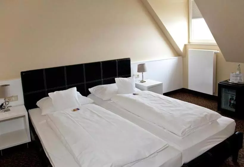 Standard Room, Schnellenburg