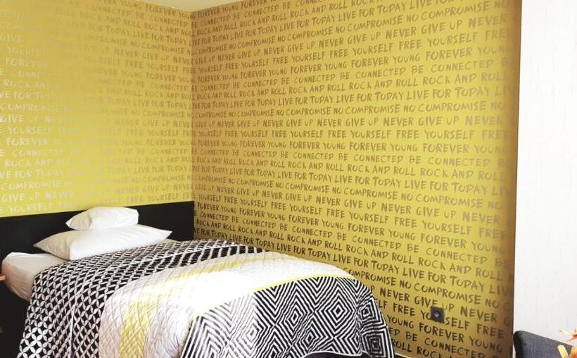 Ekonomiskt Enkelrum, Scholz