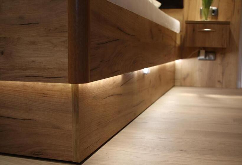 סוויטת קומפורט, Sonnenhügel