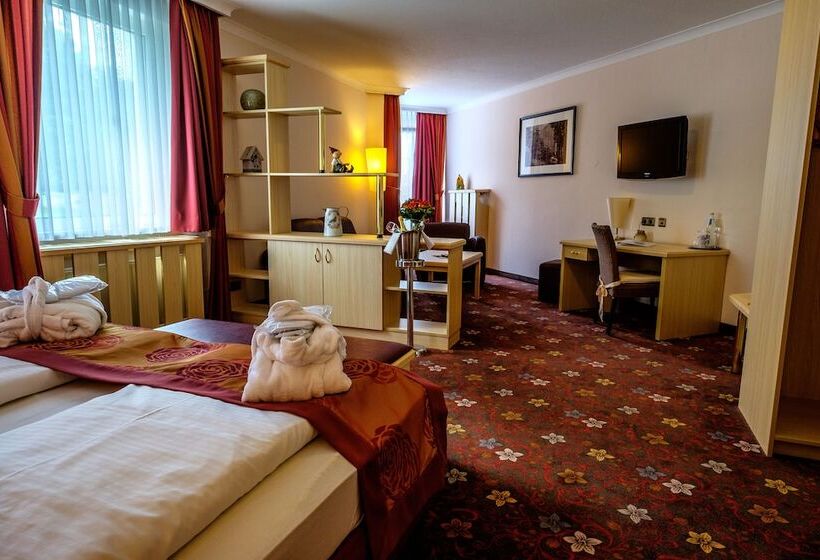 اتاق خانوادگی, Walpurgishof