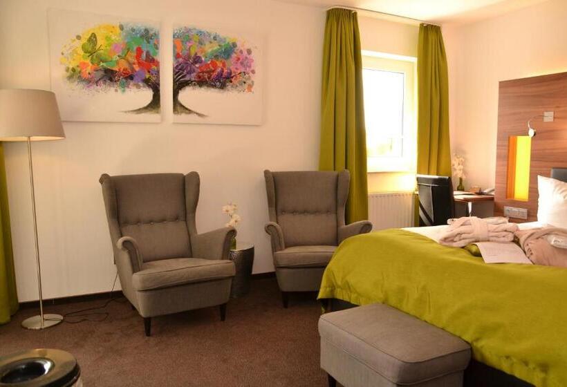Люкс с Балконом, Vakantiehotel Der Brabander