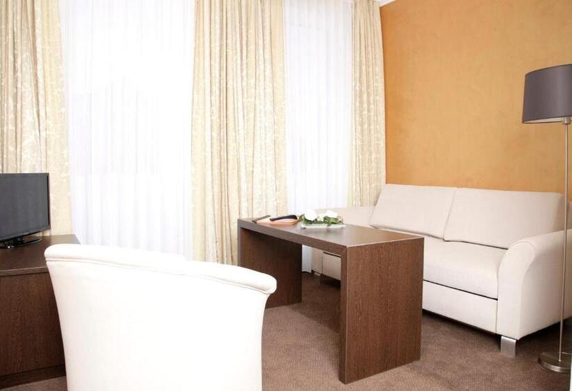 Suite met Terras, Vakantiehotel Der Brabander
