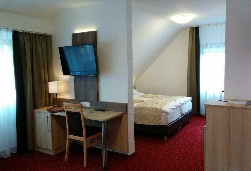 סוויטה, Wellness Hotel Garni Krone