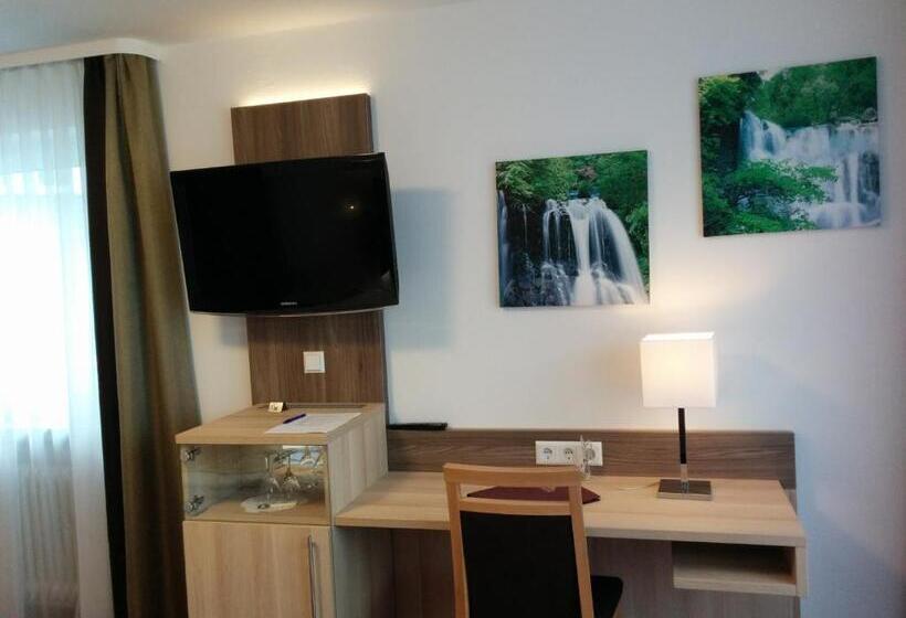 חדר סטנדרט עם מרפסת, Wellness Hotel Garni Krone