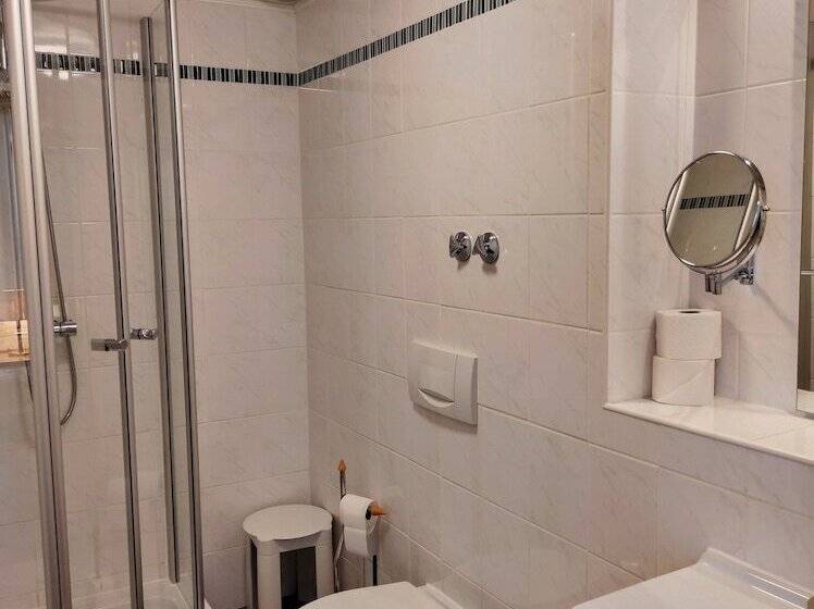 סוויטה, Wellness Hotel Garni Krone