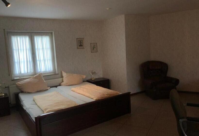 4인용 스탠다드 룸, Landhaus Koln