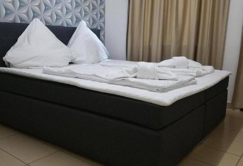 패밀리 룸, Landhaus Koln