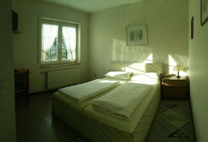 스탠다드 트리플 룸, Landhaus Koln