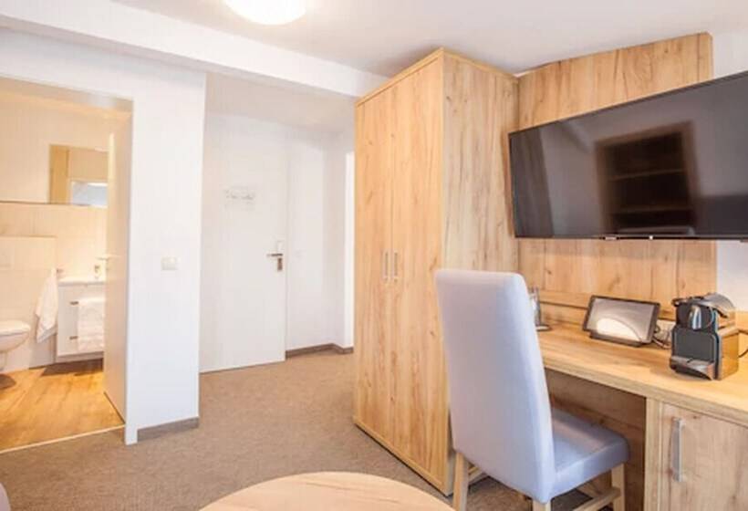 Номер Комфорт, City Hotel Valois