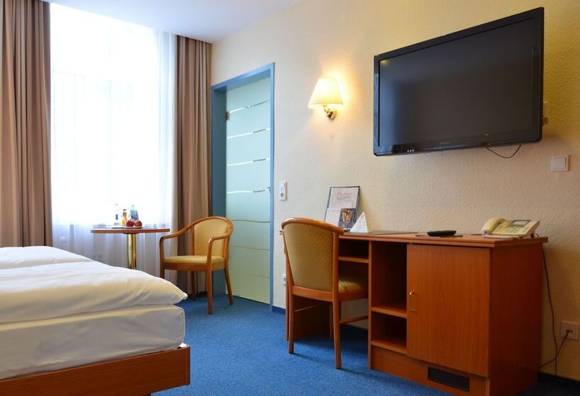 غرفة كومفورت, City Hotel Valois