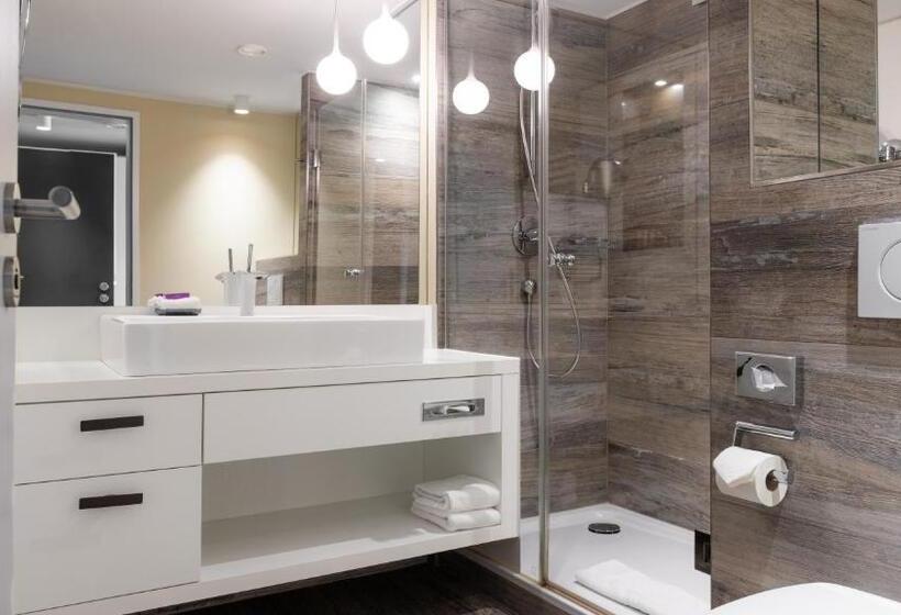 컴포트 룸, Das Vesper