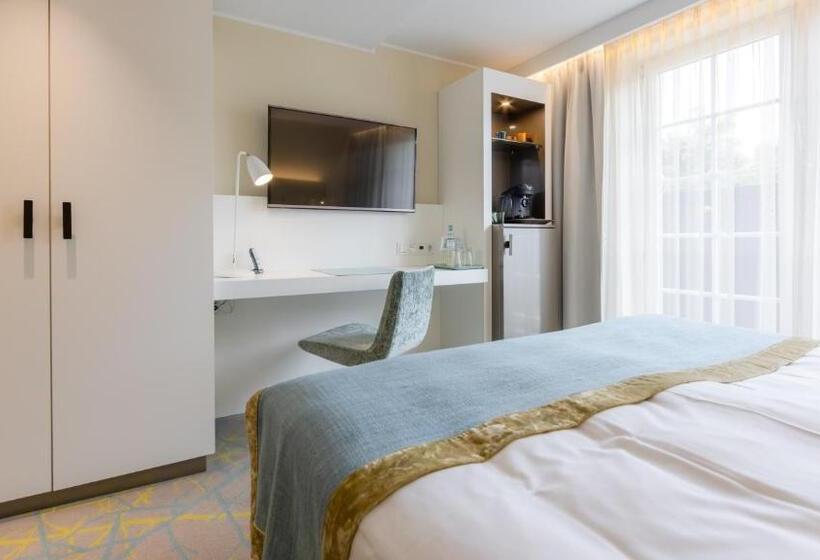 컴포트 룸, Das Vesper