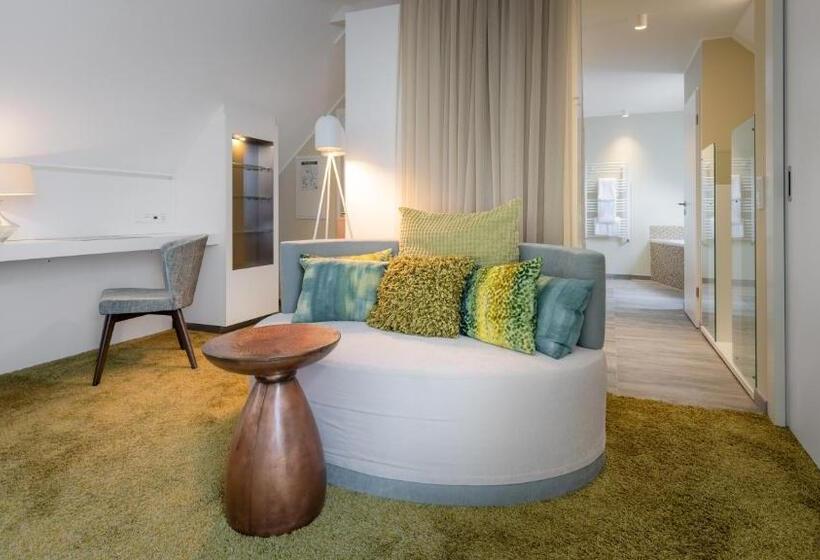 주니어 스위트, Das Vesper