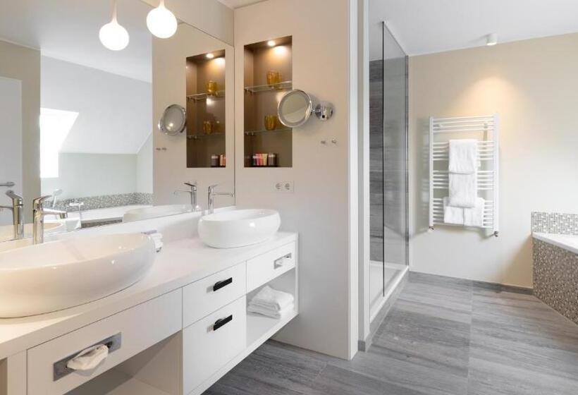 주니어 스위트, Das Vesper