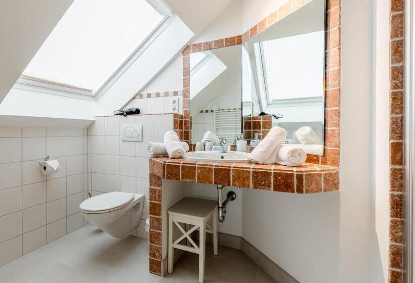 패밀리 룸, Auszeit Neunkirchen Seelscheid