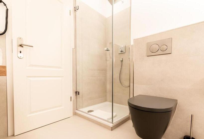 패밀리 룸, Auszeit Neunkirchen Seelscheid