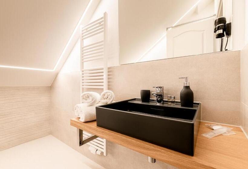 패밀리 룸, Auszeit Neunkirchen Seelscheid