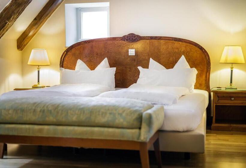 スーペリアールーム, Bohemian