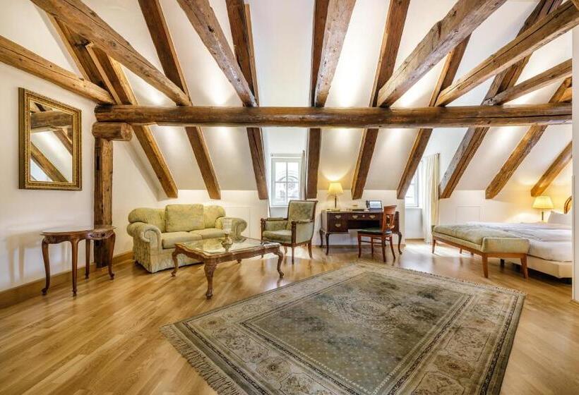 スーペリアールーム, Bohemian