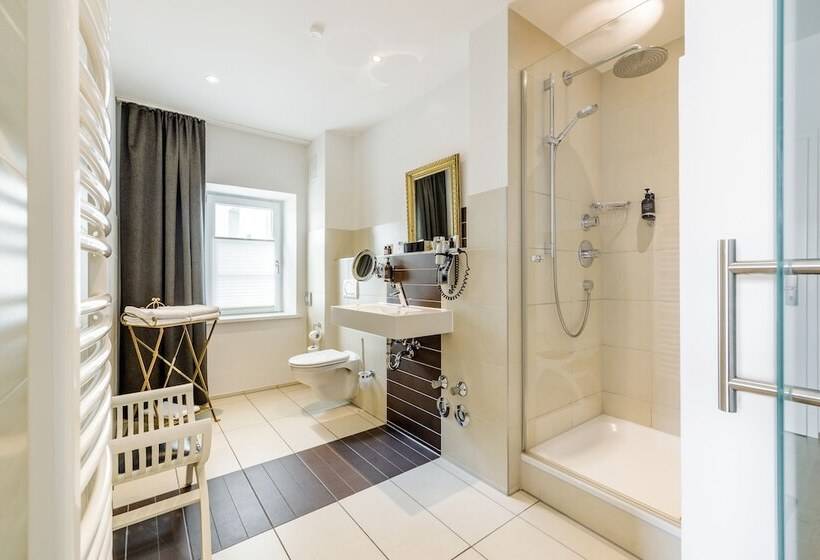 スタンダードルーム, Bohemian