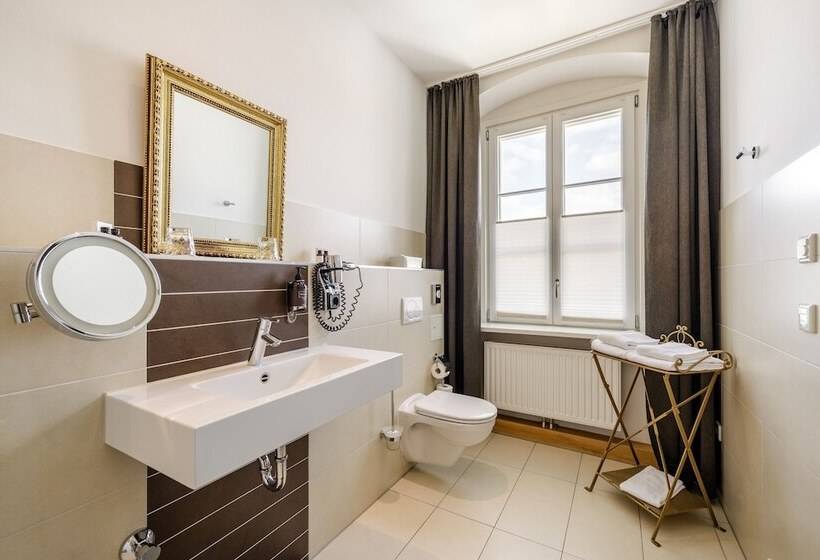 スタンダードルーム, Bohemian