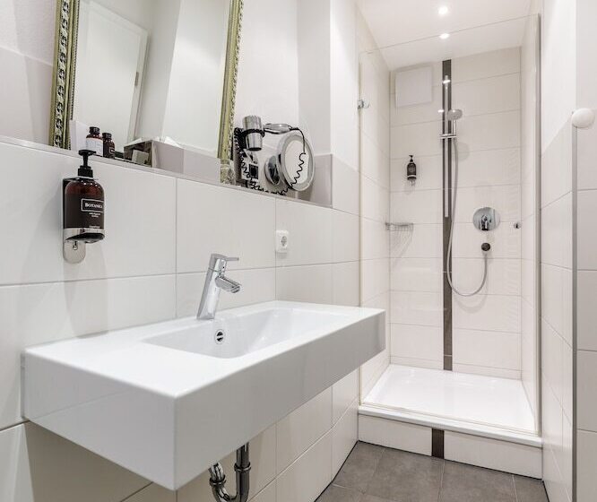 スタンダードシングルルーム, Bohemian