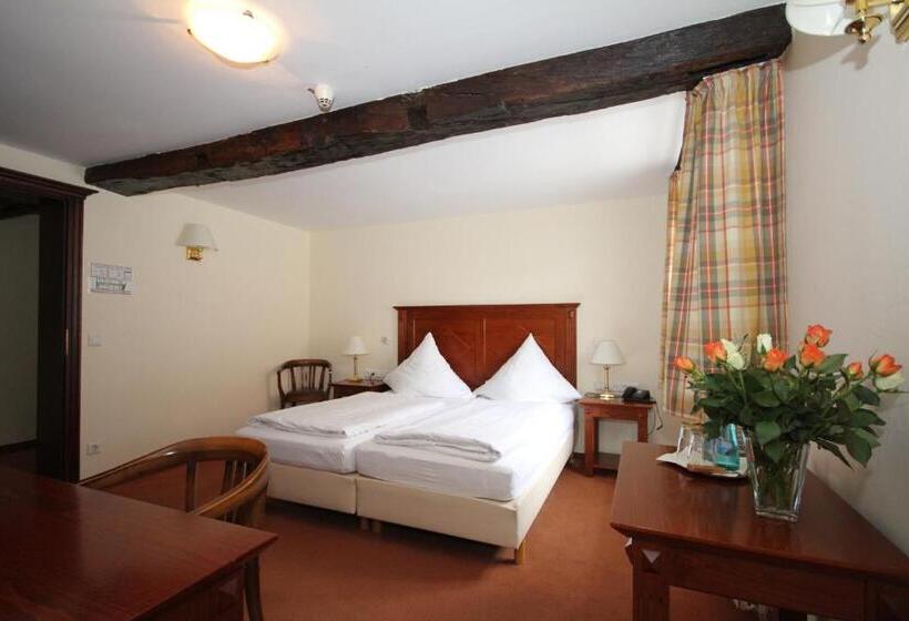 חדר סטנדרט, Drei Linden