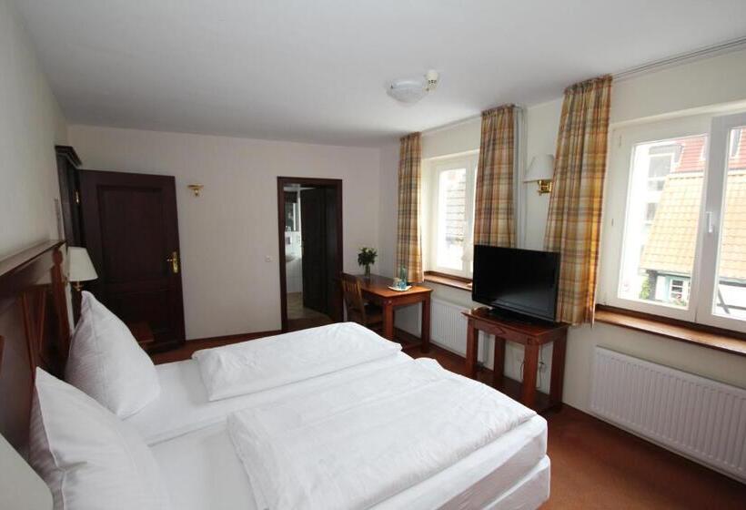 חדר סטנדרט, Drei Linden