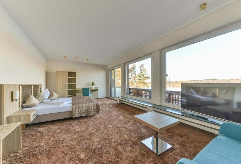 סוויטת ג'וניור, Forsthaus Am Möhnesee