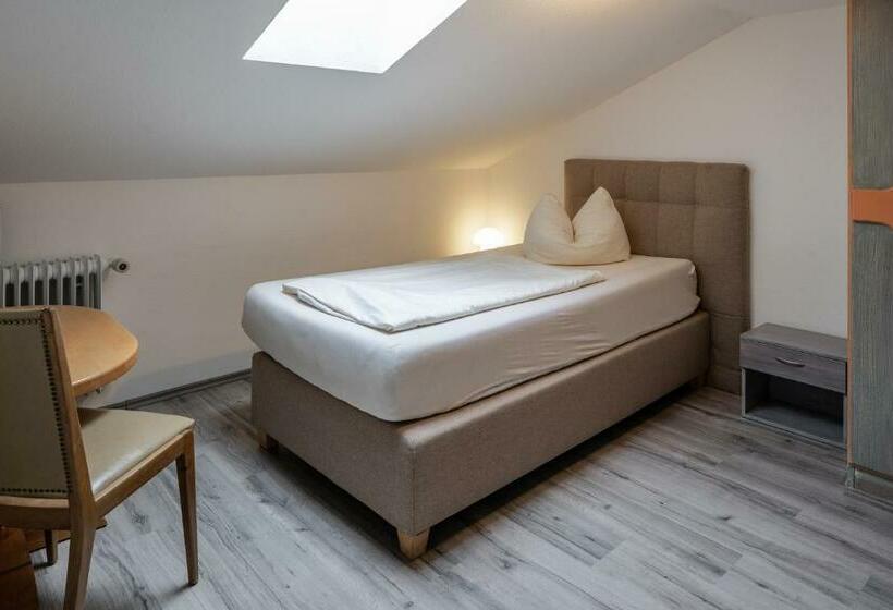 スタンダードシングルルーム, Garni Jägerhof