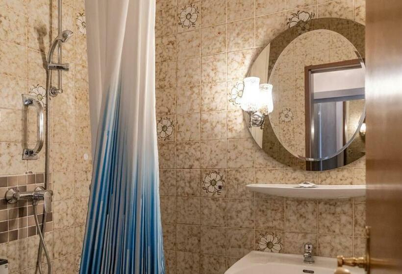 スタンダードルーム, Garni Jägerhof