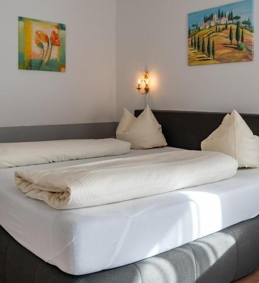 スタンダードルーム, Garni Jägerhof