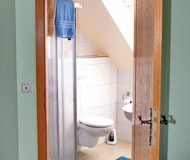 컴포트 룸, Gasthaus Schadde