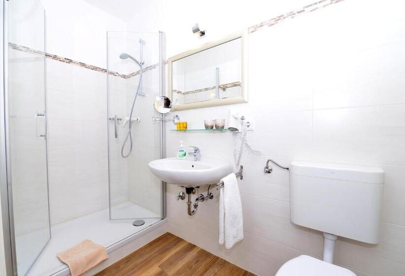 Comfort room with balcony, Marienhof