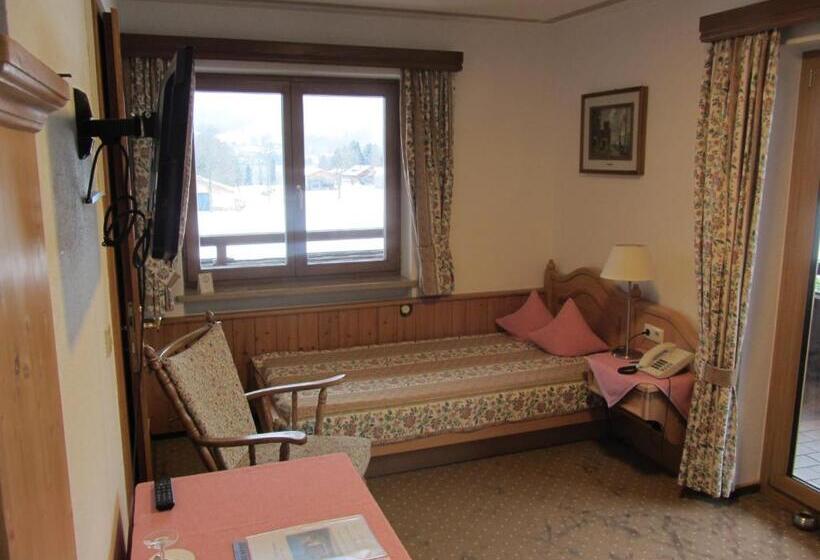 Номер Стандарт Вид на Озеро, Pension Ostler