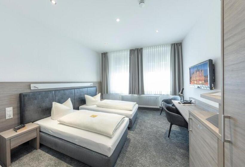 컴포트 룸, Reichshof Garni