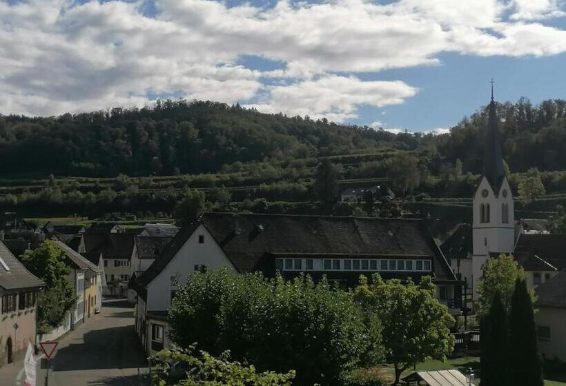 غرفة قياسية مزوَّدة بشُرفة, Restaurant Rebstock