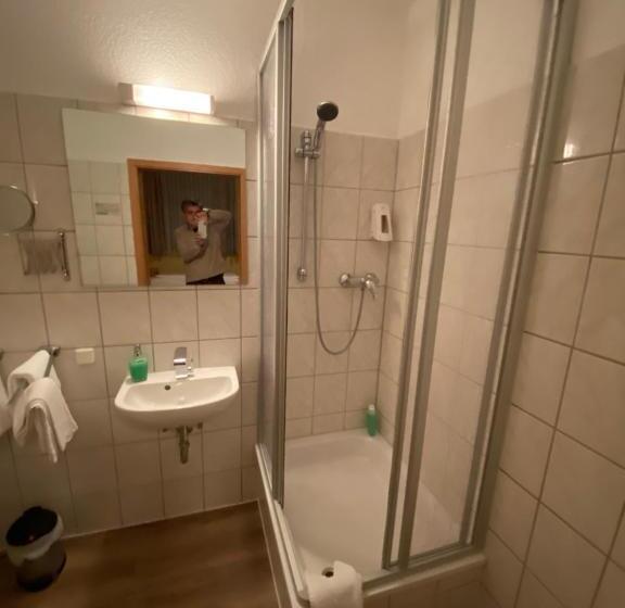 스탠다드 룸, Restaurant Steinkrug