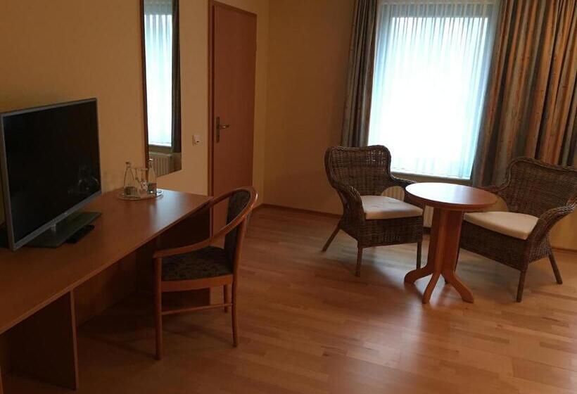 스탠다드 룸, Restaurant Steinkrug