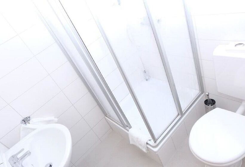 غرفة قياسية, Restaurant Wiendl