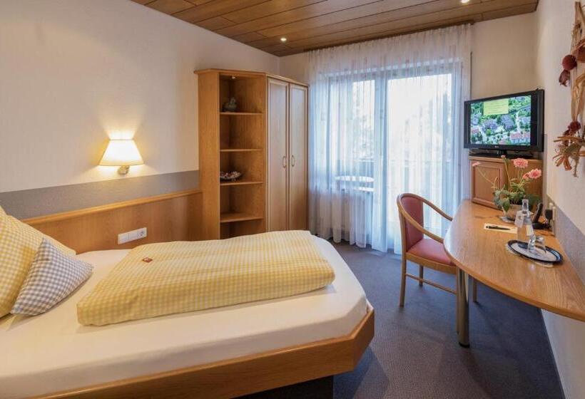 标准单人间, Riegeler Hof